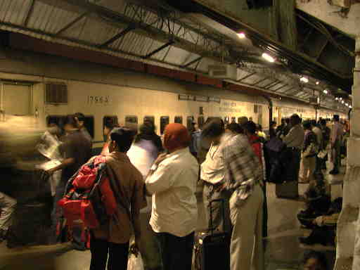 DSCN6898 Delhi Railway Station