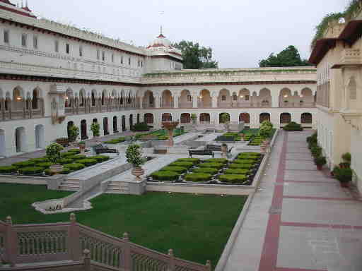 DSCN7300 The inner garden at the Rambagh Hotel