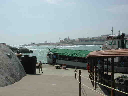 DSCN7437 boat trip on the way back from the Vivekananda Memorial