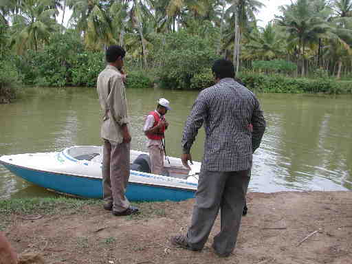 DSCN7490 Off the motor boat